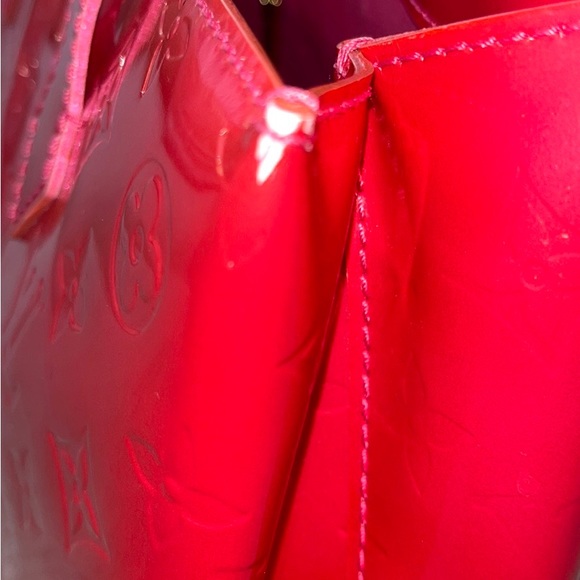 Authentic Louis Vuitton Willshire Pm - Picture 3 of 6